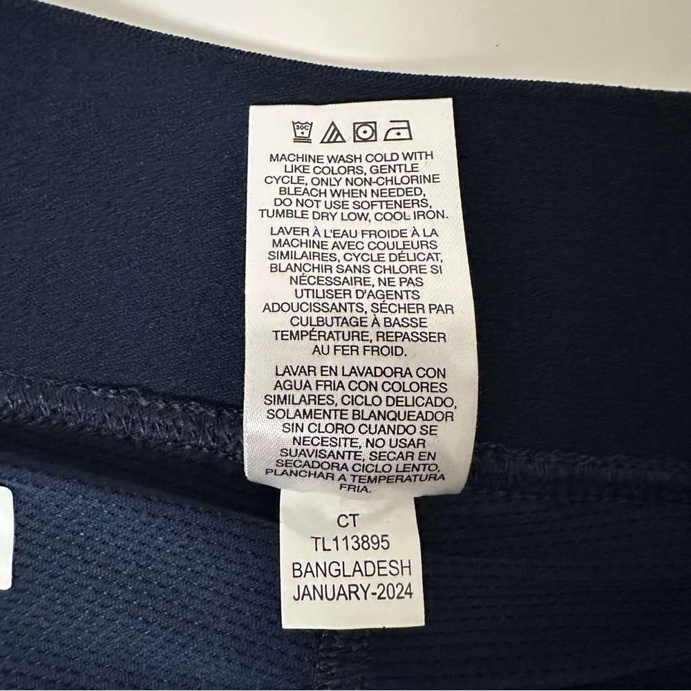 NWOT Greg Norman Womens Skorts Dark Blue Skirt Inner Shorts - Picture 8 of 8